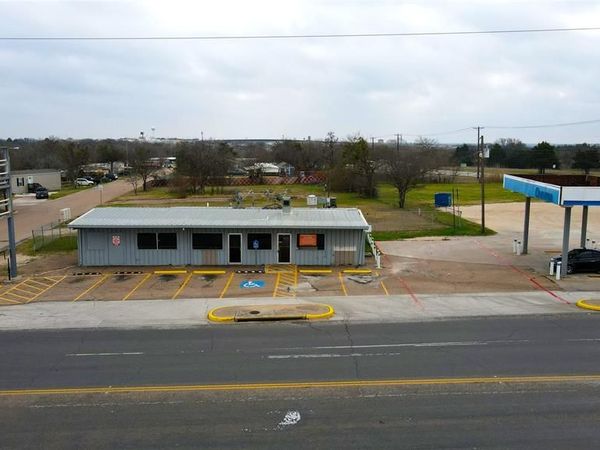 607 N Old Temple Road, Hewitt, TX 76643