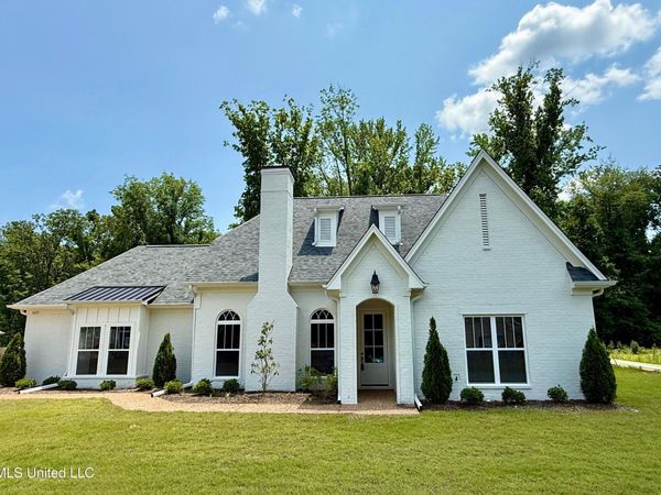 6612 Grand Oak Lane, Southaven, MS 38672