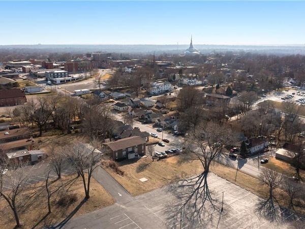 525 N Osage Street, Independence, MO 64050