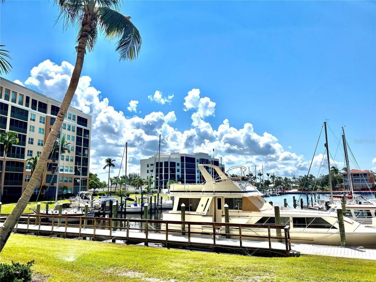 2060 Matecumbe Key Road, Unit 2105, Punta Gorda, FL 33955 Photo