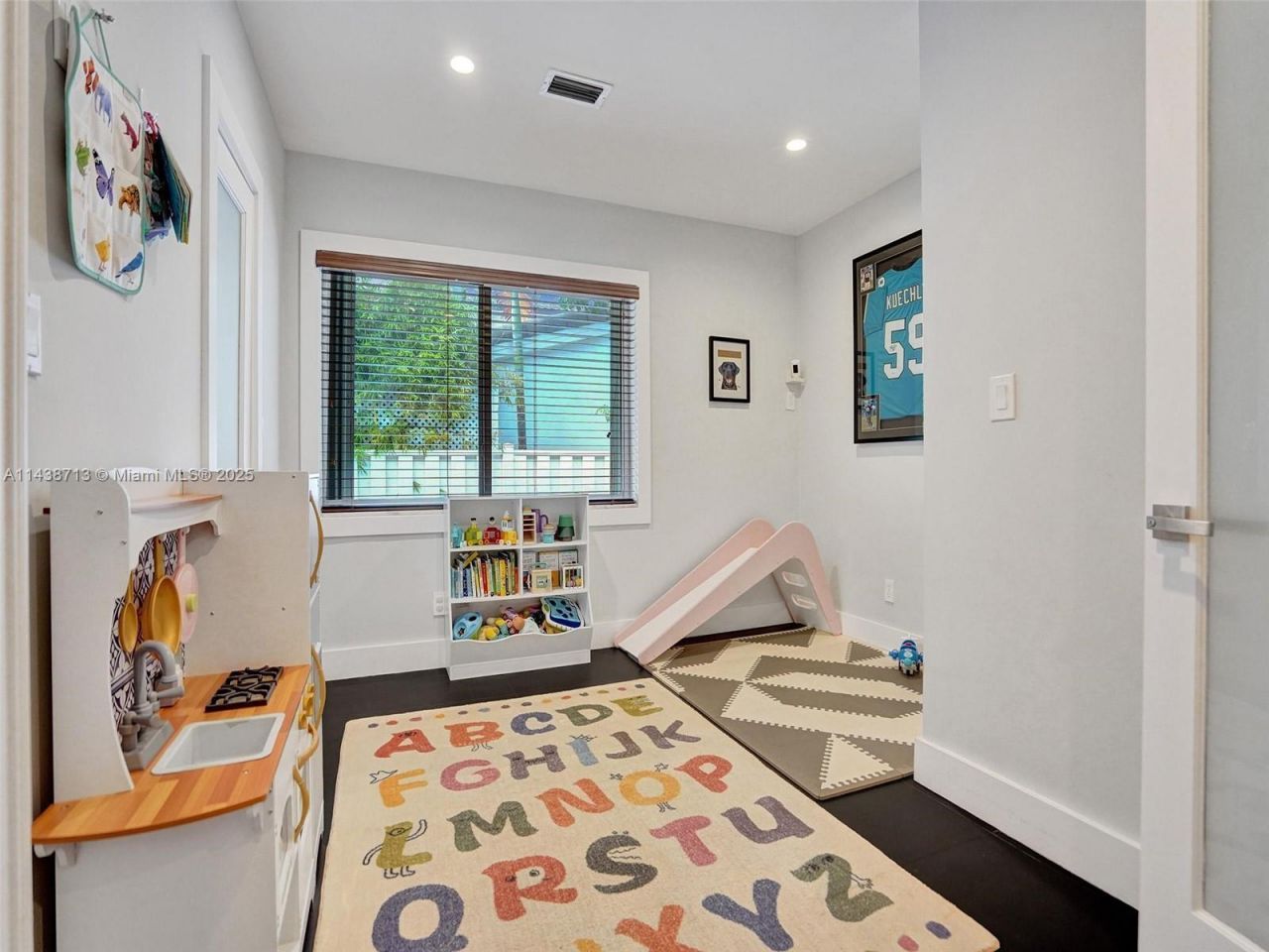 1912 NE 119th Rd, North Miami, FL 33181 Photo