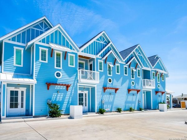 15512 Spyglass Dr, Corpus Christi, TX 78418