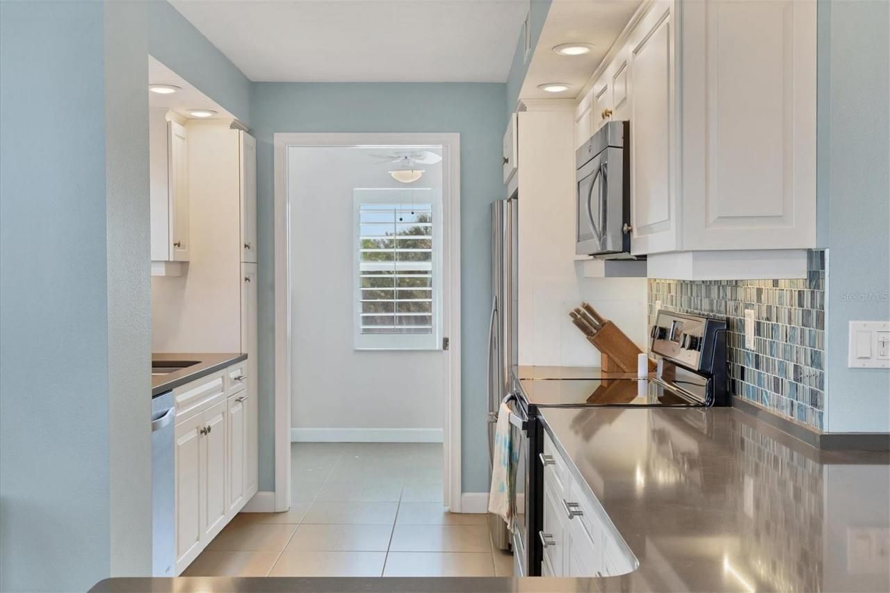 4325 Gulf Of Mexico Drive, Unit 208, Longboat Key, FL 34228 Photo