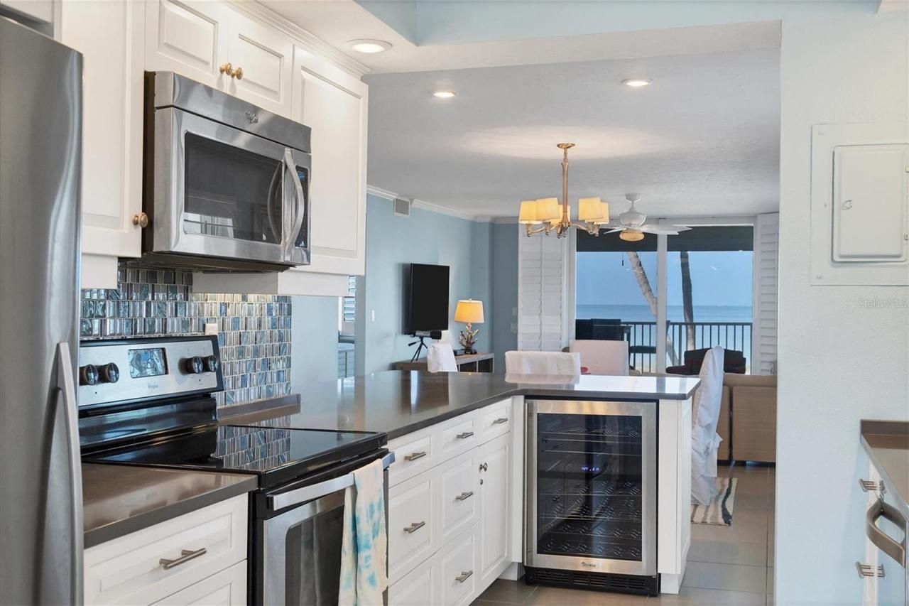 4325 Gulf Of Mexico Drive, Unit 208, Longboat Key, FL 34228 Photo