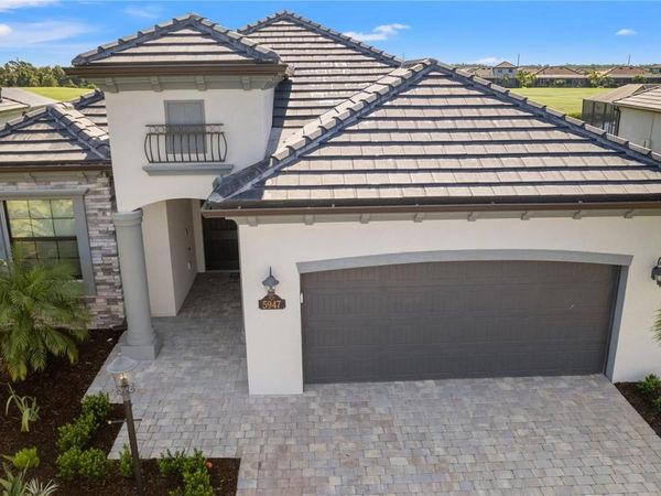 5947 BRANDON RUN, LAKEWOOD RANCH, FL 34211