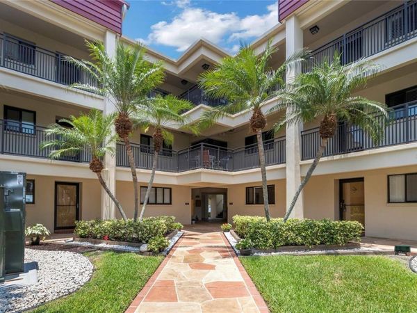 895 S GULFVIEW BOULEVARD, Unit 202, CLEARWATER, FL 33767