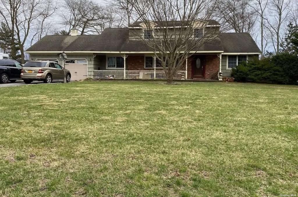 31 Brooksite Drive, Smithtown, NY 11787 Main Photo