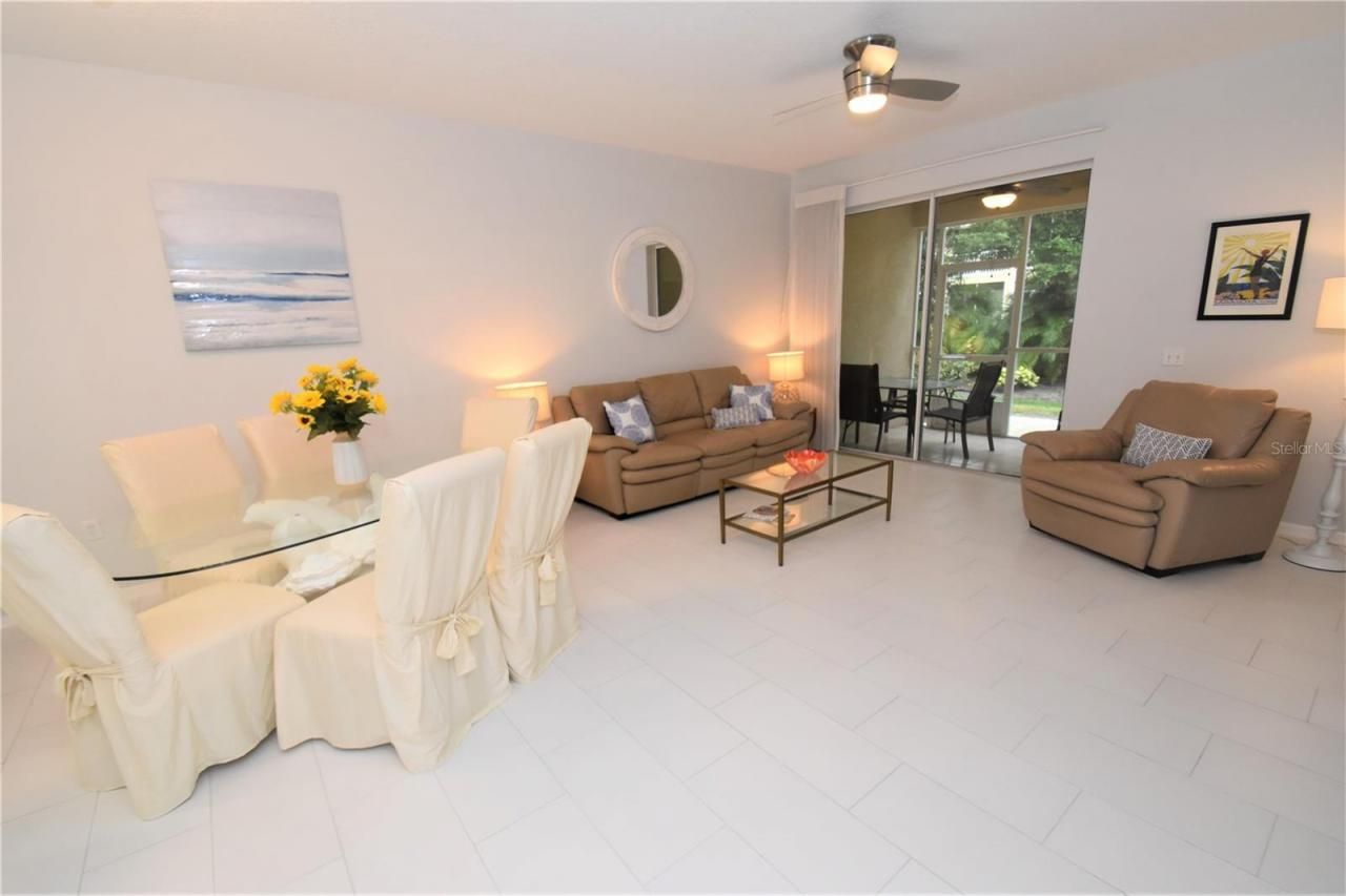 4235 Castlebridge Lane, Unit 1216, Sarasota, FL 34238 Photo