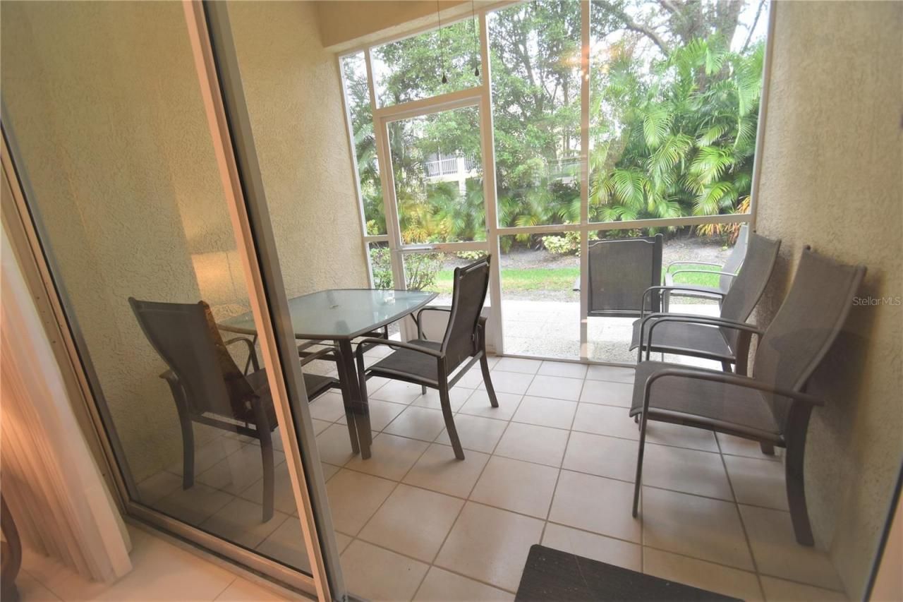 4235 Castlebridge Lane, Unit 1216, Sarasota, FL 34238 Photo