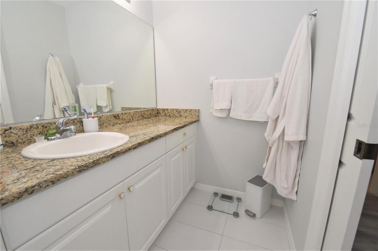 4235 Castlebridge Lane, Unit 1216, Sarasota, FL 34238 Photo