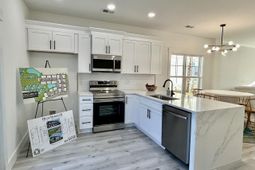 850 Maxine Ct. photo 4