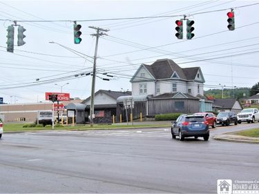 1013 Fairmount Avenue, Jamestown, NY 14701