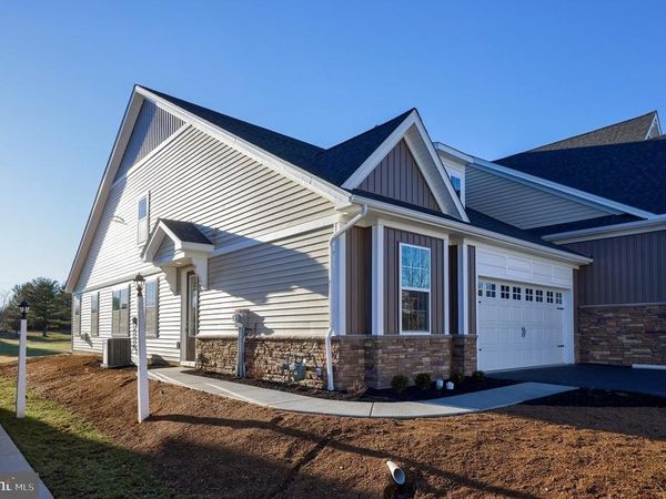 132 COPPERSTONE COURT, Unit 53, MILLERSVILLE, PA 17551