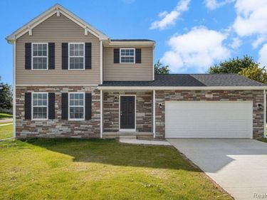 1135 LANCASTER Street, Lapeer, MI 48446