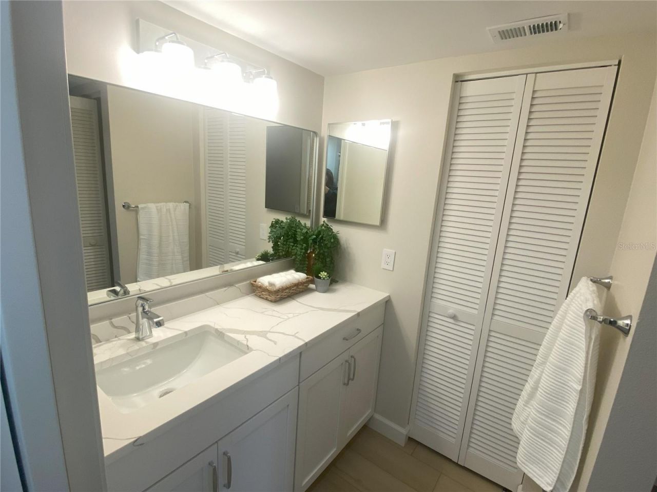 796 Bird Bay Way, Unit Bld 30, Venice, FL 34285 Photo
