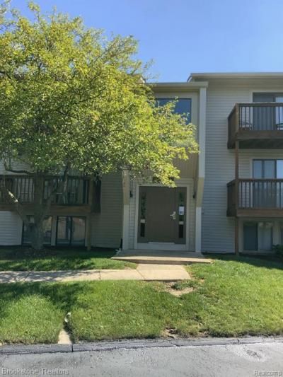 30074 W 12 Mile Road, Farmington Hills, MI 48334 Main Photo