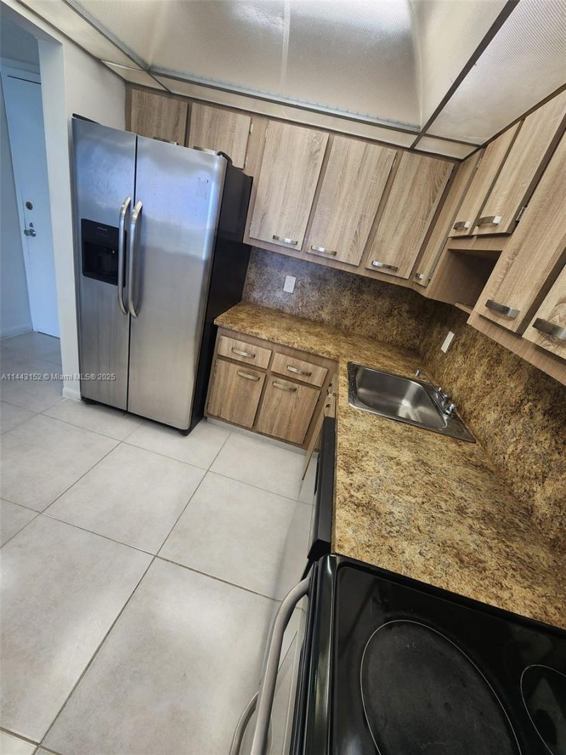 13499 Biscayne Blvd, Unit 1513, North Miami, FL 33181 Photo