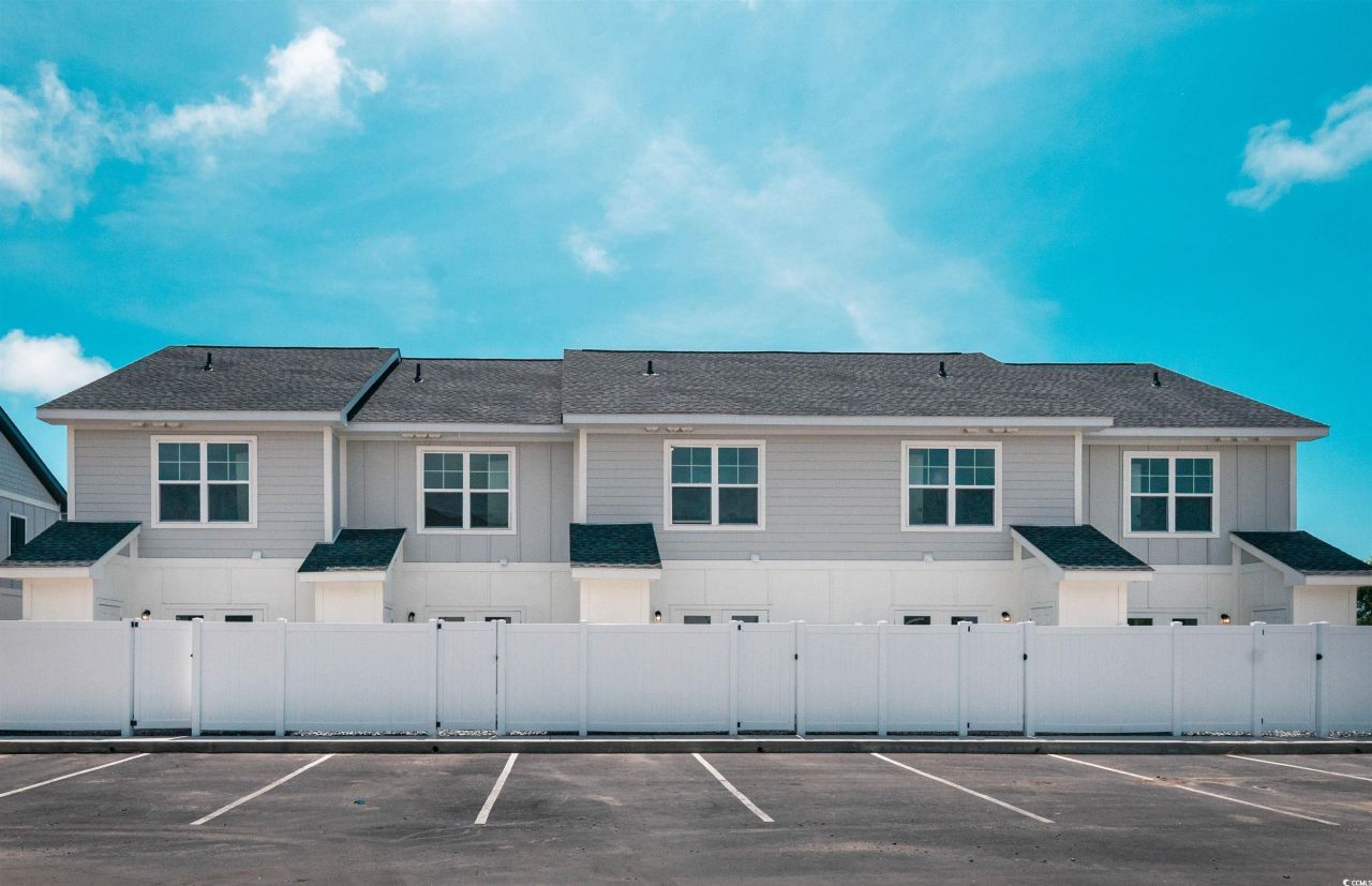 821 Rebecca Ln. Photo 23