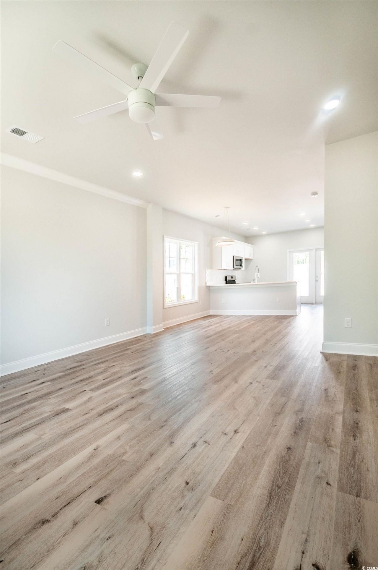 821 Rebecca Ln. Photo 5