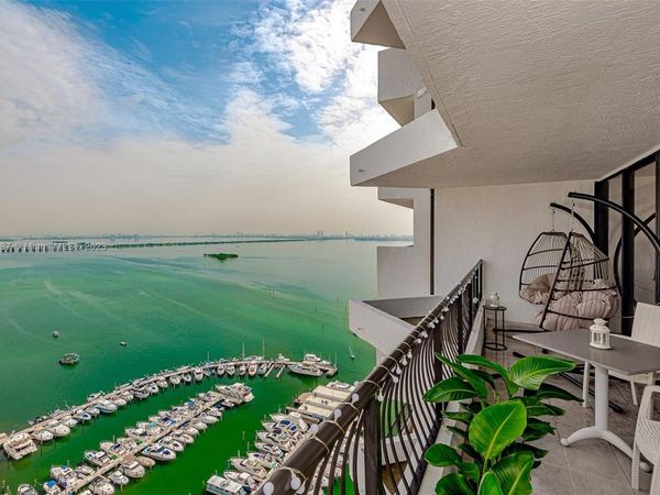 555 NE 15th St, Unit 32E, Miami, FL 33132