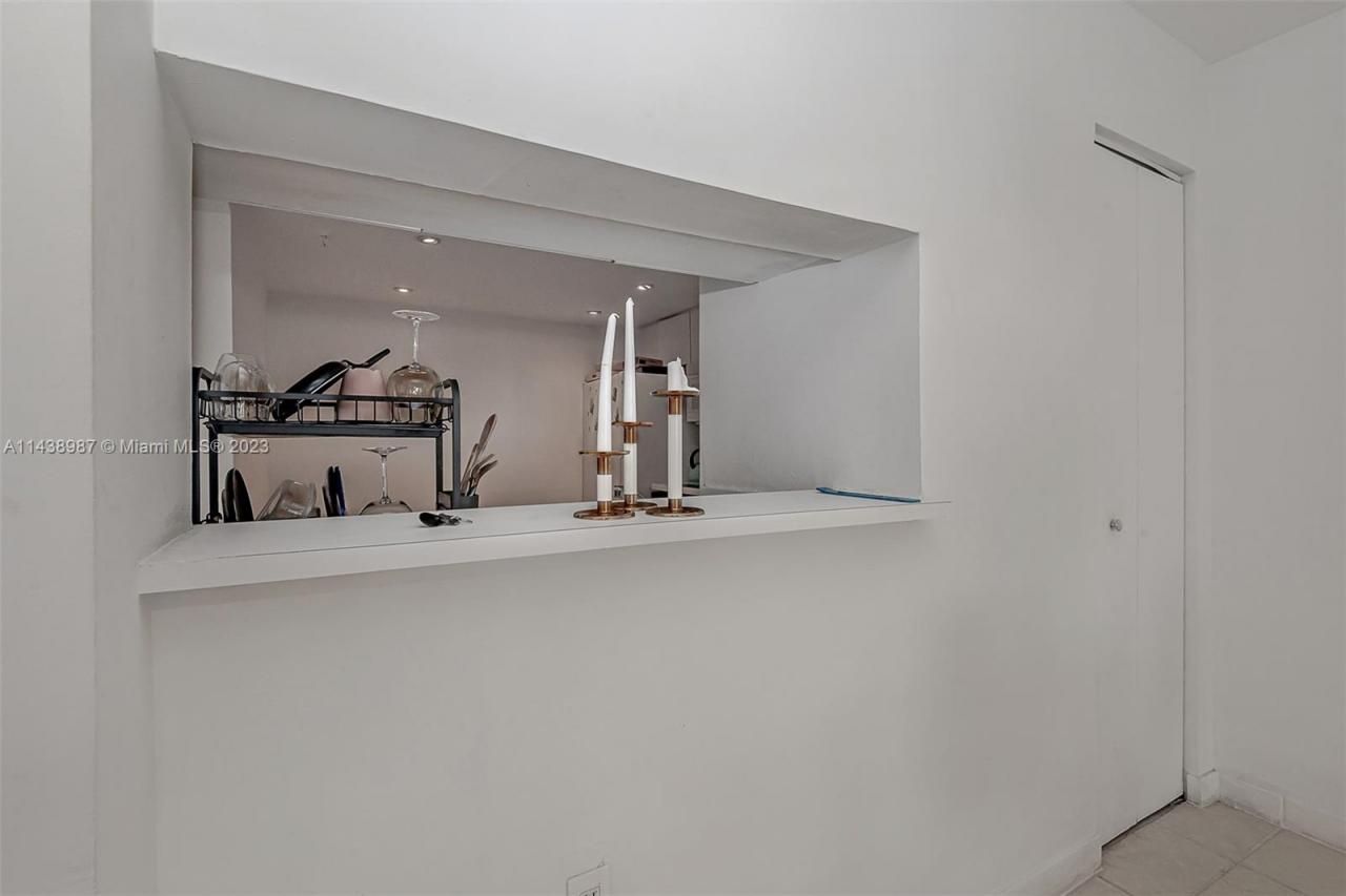 555 NE 15th St, Unit 32E, Miami, FL 33132 Photo