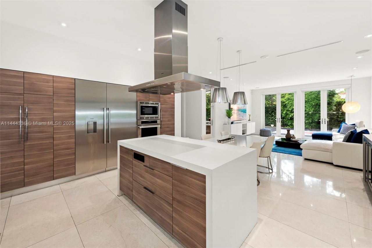 7930 SW 52nd Ct, Miami, FL 33143 Photo