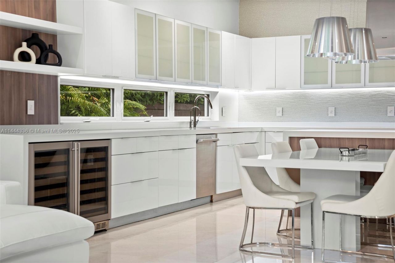 7930 SW 52nd Ct, Miami, FL 33143 Photo