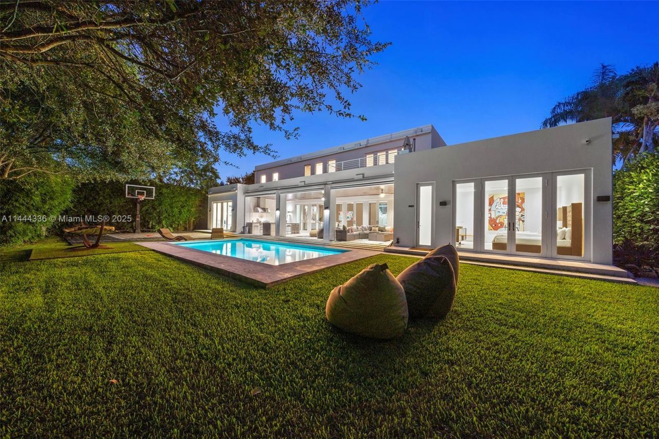 7930 SW 52nd Ct, Miami, FL 33143 Photo