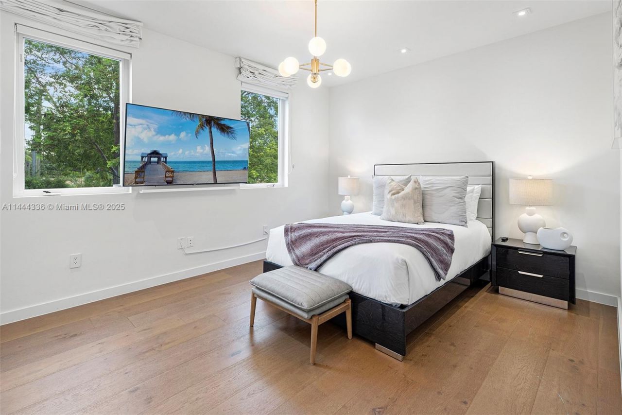 7930 SW 52nd Ct, Miami, FL 33143 Photo