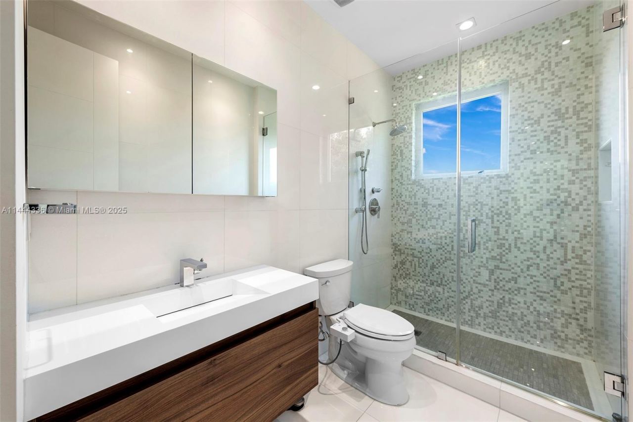 7930 SW 52nd Ct, Miami, FL 33143 Photo