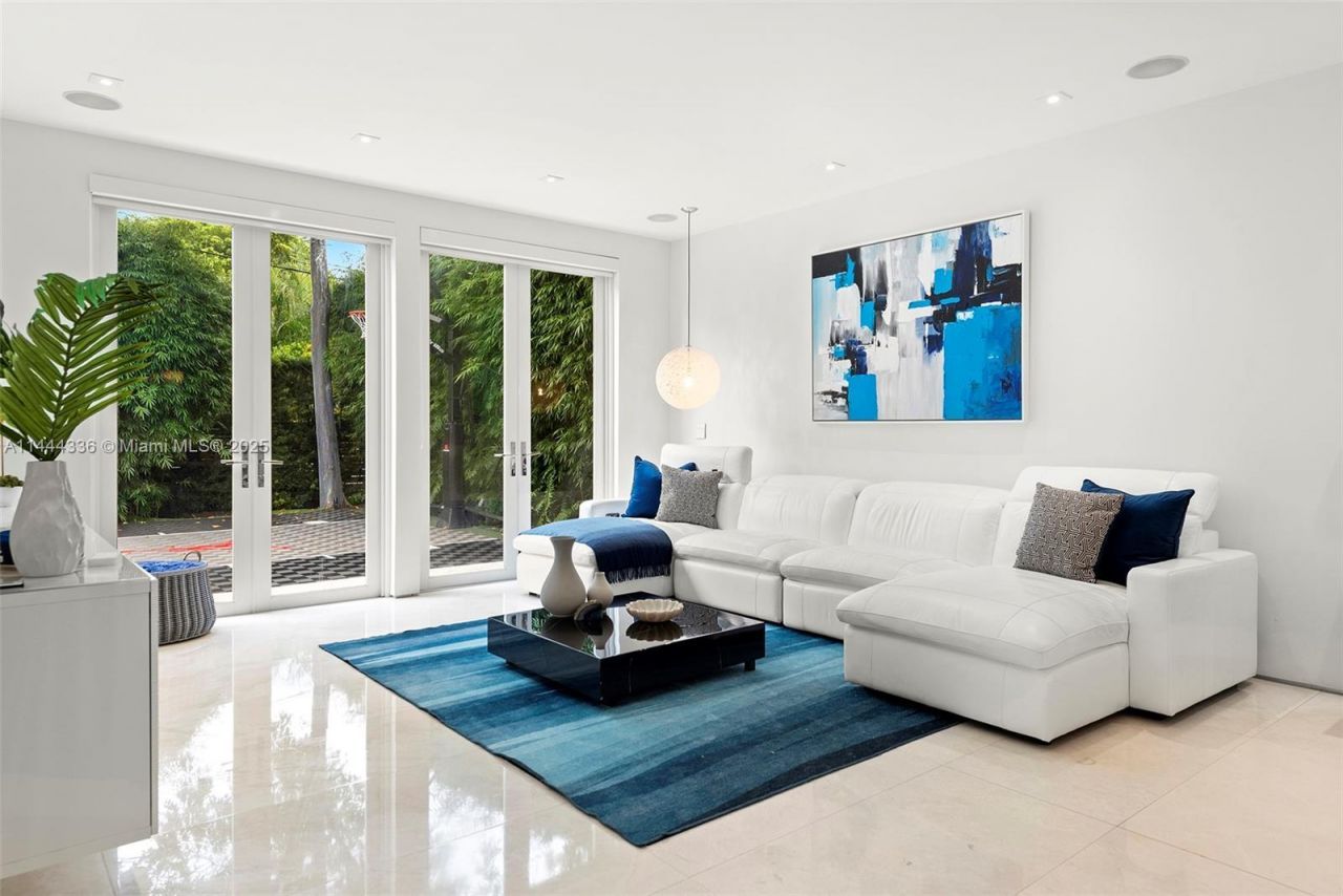 7930 SW 52nd Ct, Miami, FL 33143 Photo