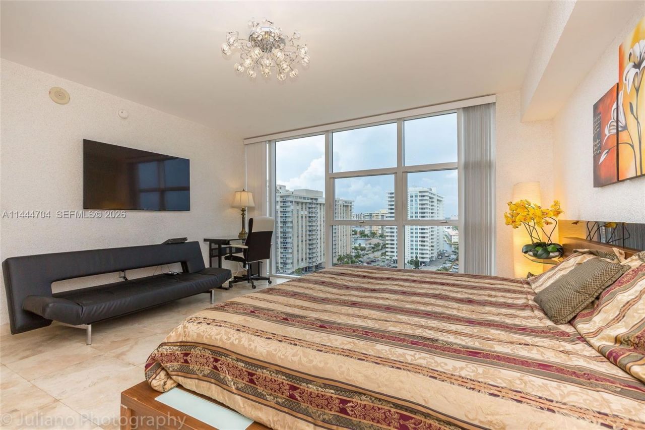 1830 S Ocean Dr, Unit 1107, Hallandale Beach, FL 33009 Photo