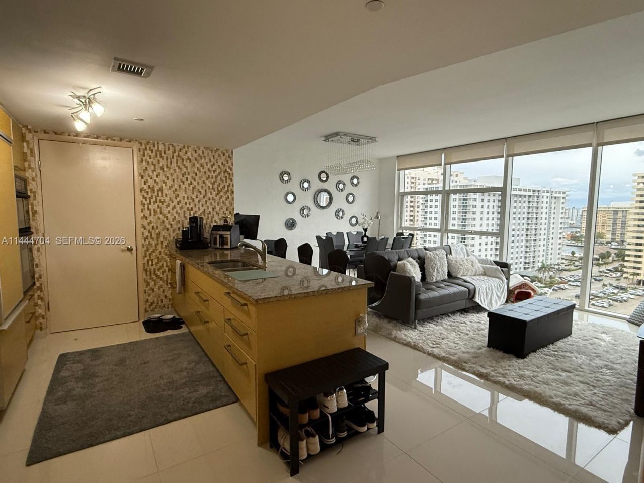 1830 S Ocean Dr, Unit 1107, Hallandale Beach, FL 33009 Photo