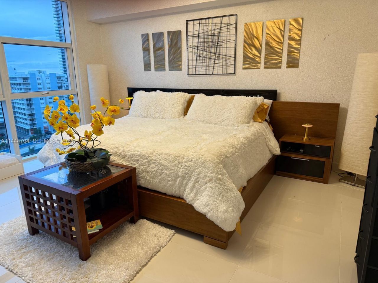 1830 S Ocean Dr, Unit 1107, Hallandale Beach, FL 33009 Photo