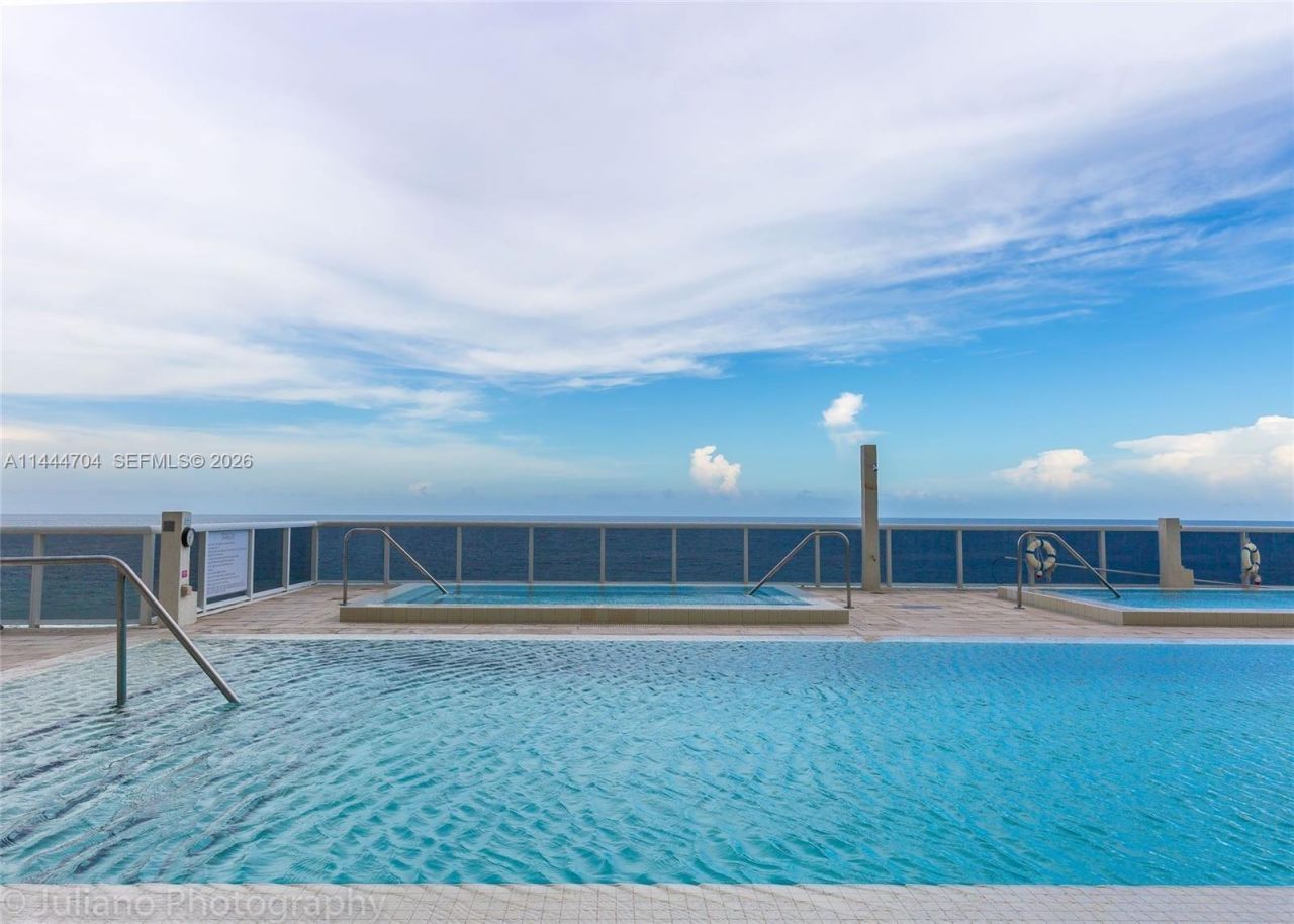 1830 S Ocean Dr, Unit 1107, Hallandale Beach, FL 33009 Photo