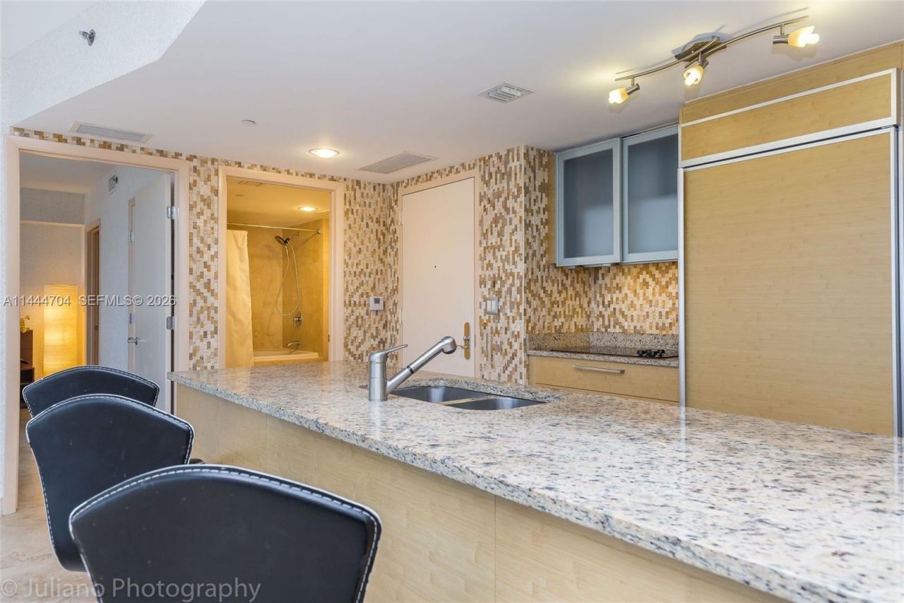 1830 S Ocean Dr, Unit 1107, Hallandale Beach, FL 33009 Photo