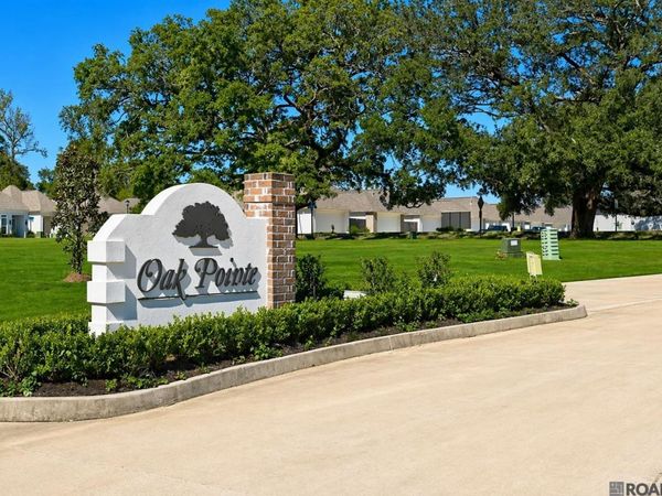 6642 Oak Crossing Ave, Baton Rouge, LA 70816