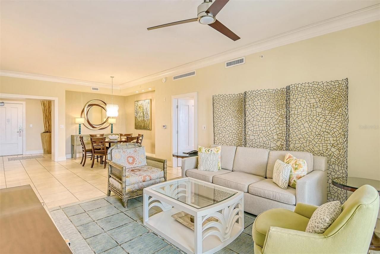 915 Seaside Drive, Unit 312, Weeks, Sarasota, FL 34242 Photo