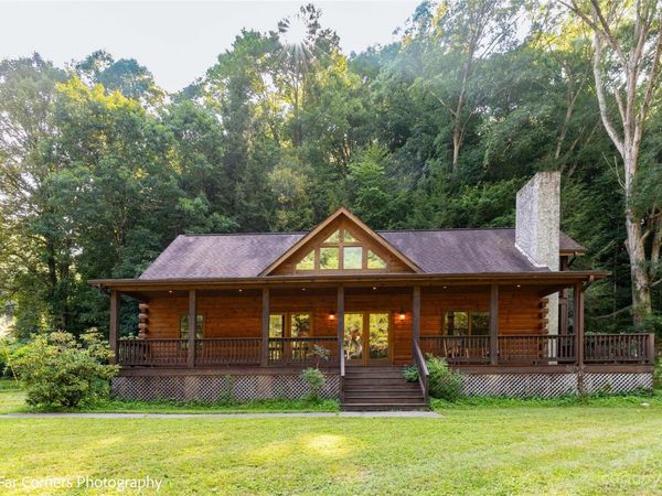 228 Chestnut Mountain Road, Canton, NC 28716