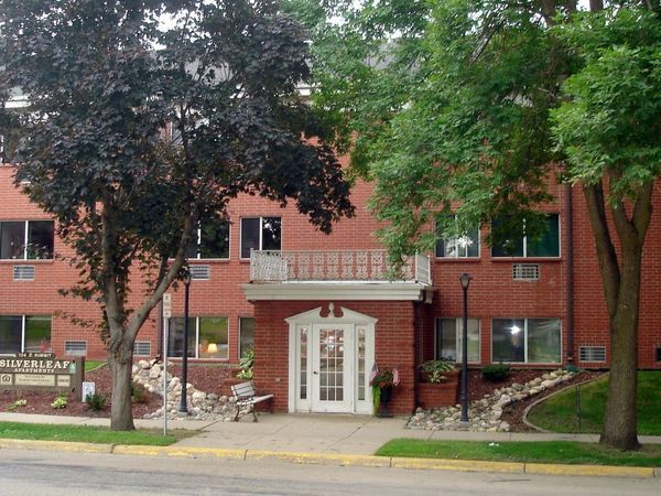 124 E Summit Avenue, Fergus Falls, MN 56537