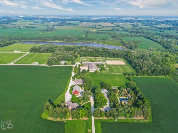 27241 S Stoney Island Avenue, Crete, IL 60417