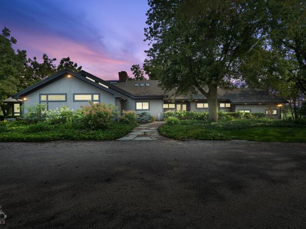 27243 S Stoney Island Avenue, Crete, IL 60417