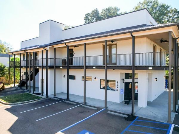 2014 University Ave, Oxford, MS 38655