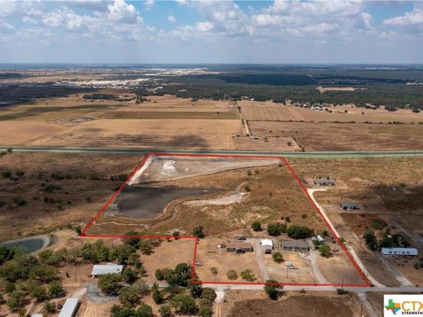 412 County Road 396, Jarrell, TX 76537