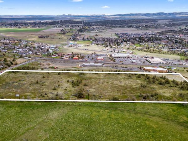 0 NW Lee Street, Madras, OR 97741