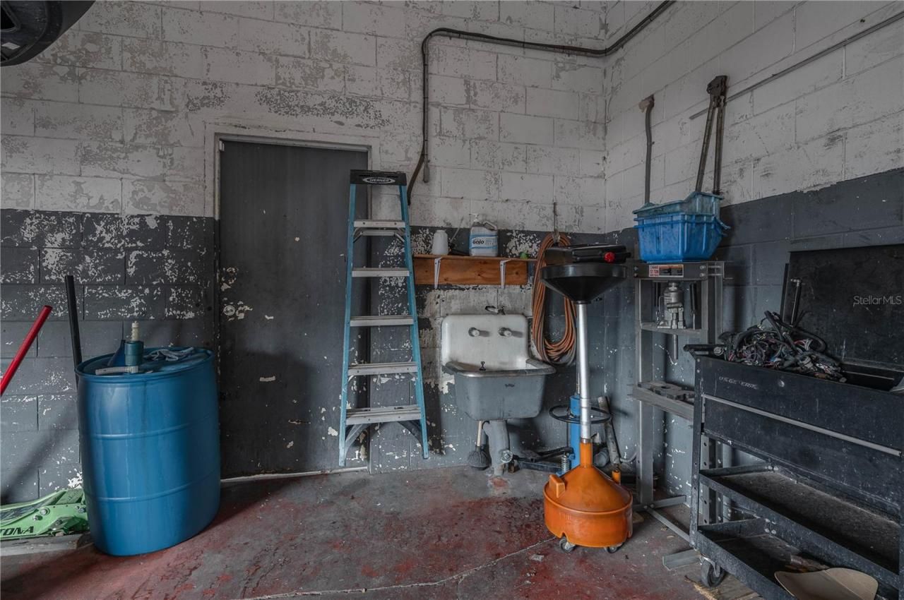 1104 17-92 Highway W, Haines City, FL 33844 Photo