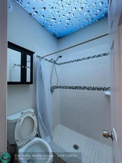 401 Golden Isles Drive, Unit 1104, Hallandale Beach, FL 33009 Photo