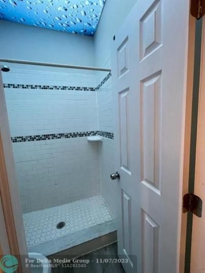 401 Golden Isles Drive, Unit 1104, Hallandale Beach, FL 33009 Photo