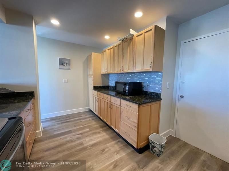401 Golden Isles Drive, Unit 1104, Hallandale Beach, FL 33009 Photo