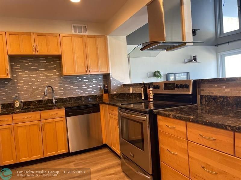 401 Golden Isles Drive, Unit 1104, Hallandale Beach, FL 33009 Photo